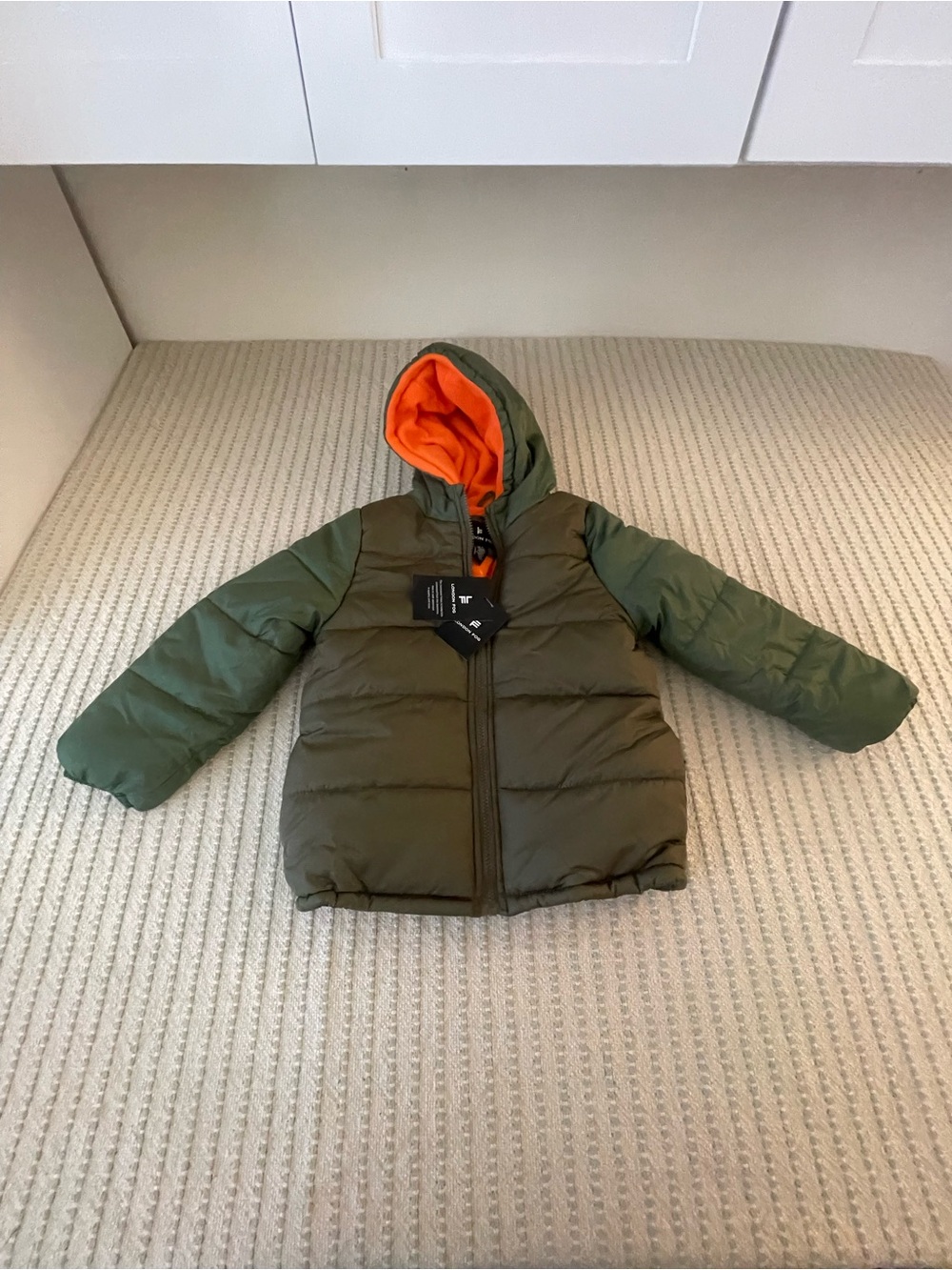 NEW - London Fog Olive Green Puffer Jacket with Orange Lining - Size: Kids 7